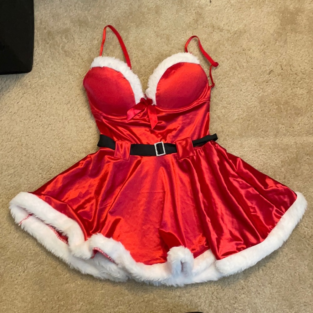 Sexy Fashion Nova Santa outfit